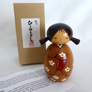 NEW 4” KOKESHI “A SPRING DREAM” HAND CARVED WOOD DOLL JAPANESE JAPAN
